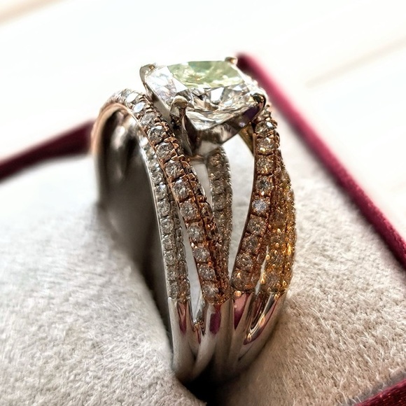 Diamond Ring - Picture 2 of 5